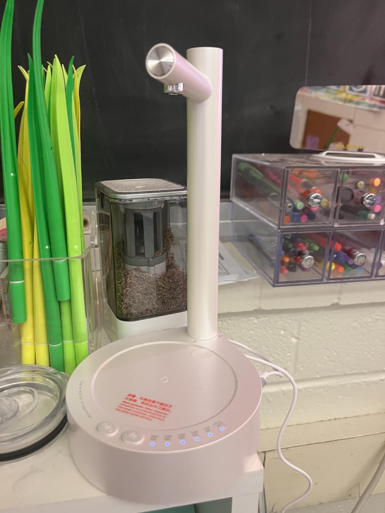 beautiful smart table water dispenser